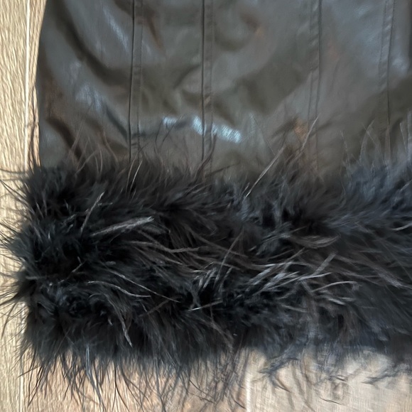 Size XS Revolve Line and Dot Black Leather Ostrich Lou Feather Dress. Brand new! - Picture 3 of 4